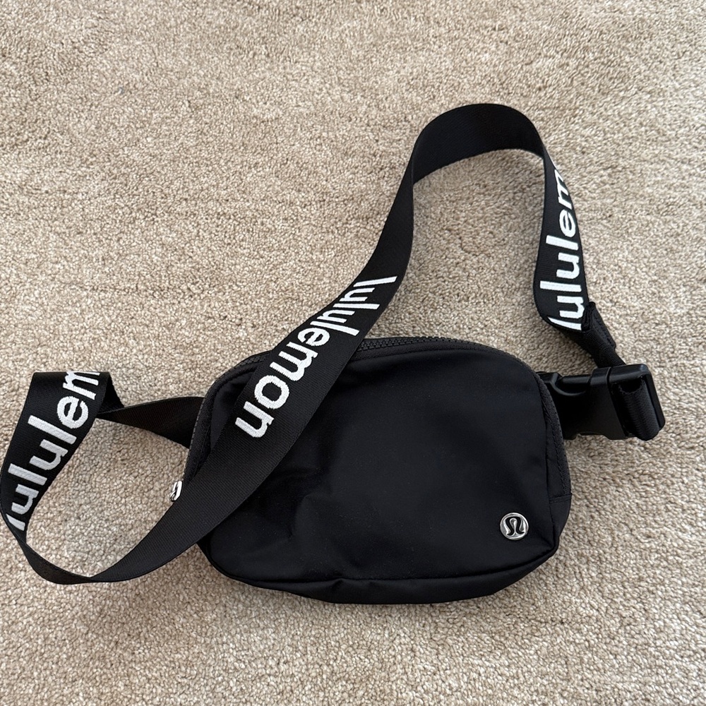 lululemon athletica Black Belt Bag